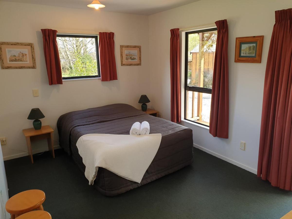 Lake Brunner Country Motel & Holiday Park Moana Exterior foto